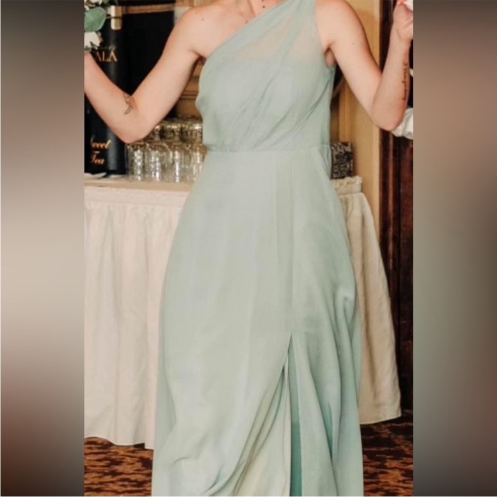 Birdy Grey "Kira" Crepe One-Shoulder Sage Bridesmaid Gown - Size XS (NWOT) - Picture 3 of 3